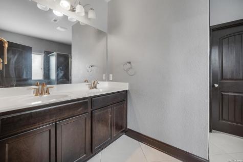12102 Thomas Springs San Antonio TX 78254