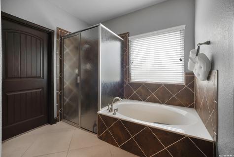 12102 Thomas Springs San Antonio TX 78254