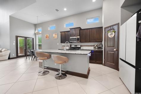 12102 Thomas Springs San Antonio TX 78254