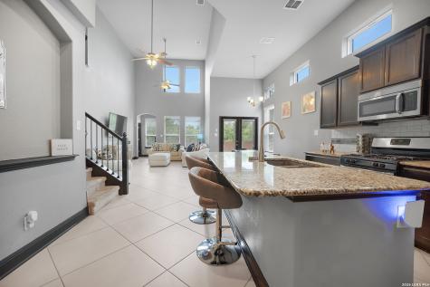 12102 Thomas Springs San Antonio TX 78254