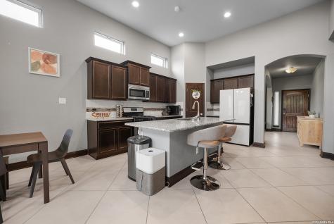 12102 Thomas Springs San Antonio TX 78254