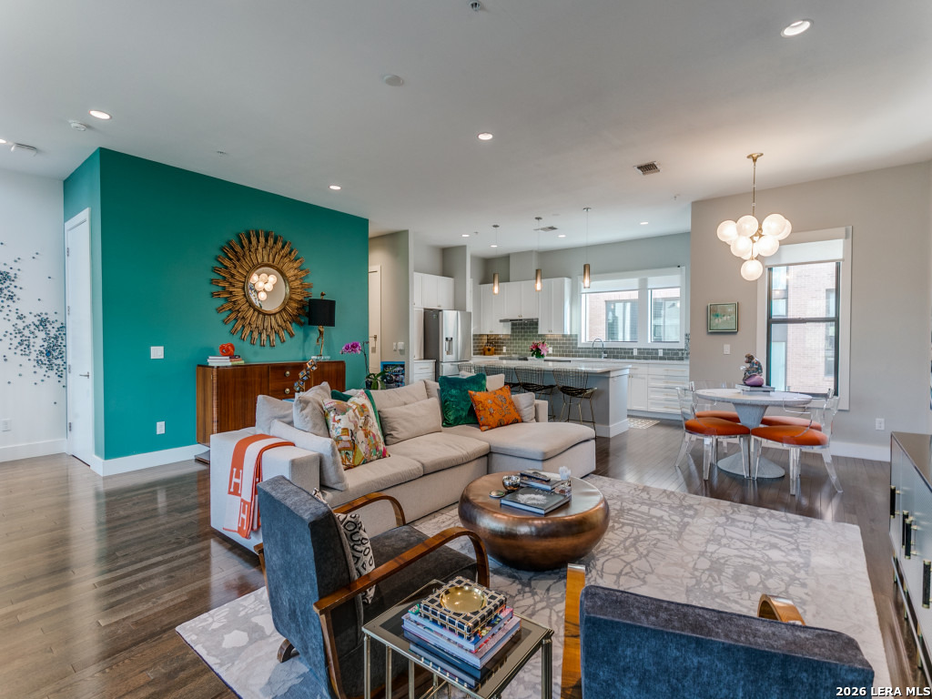 318 W Grayson Street San Antonio TX 78212