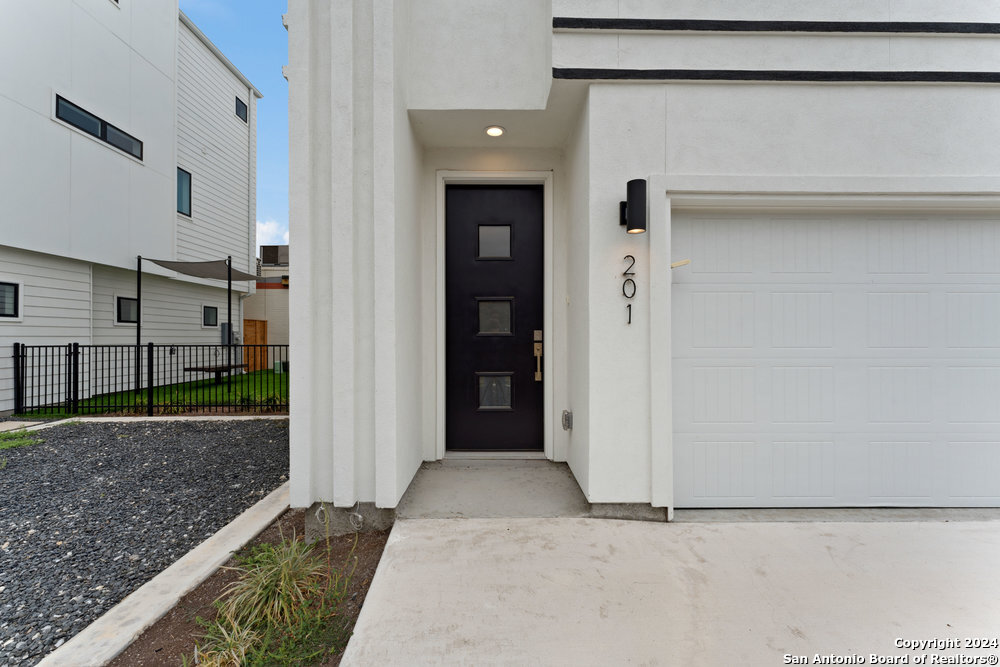 1735 W Gramercy Place #201 San Antonio TX 78201