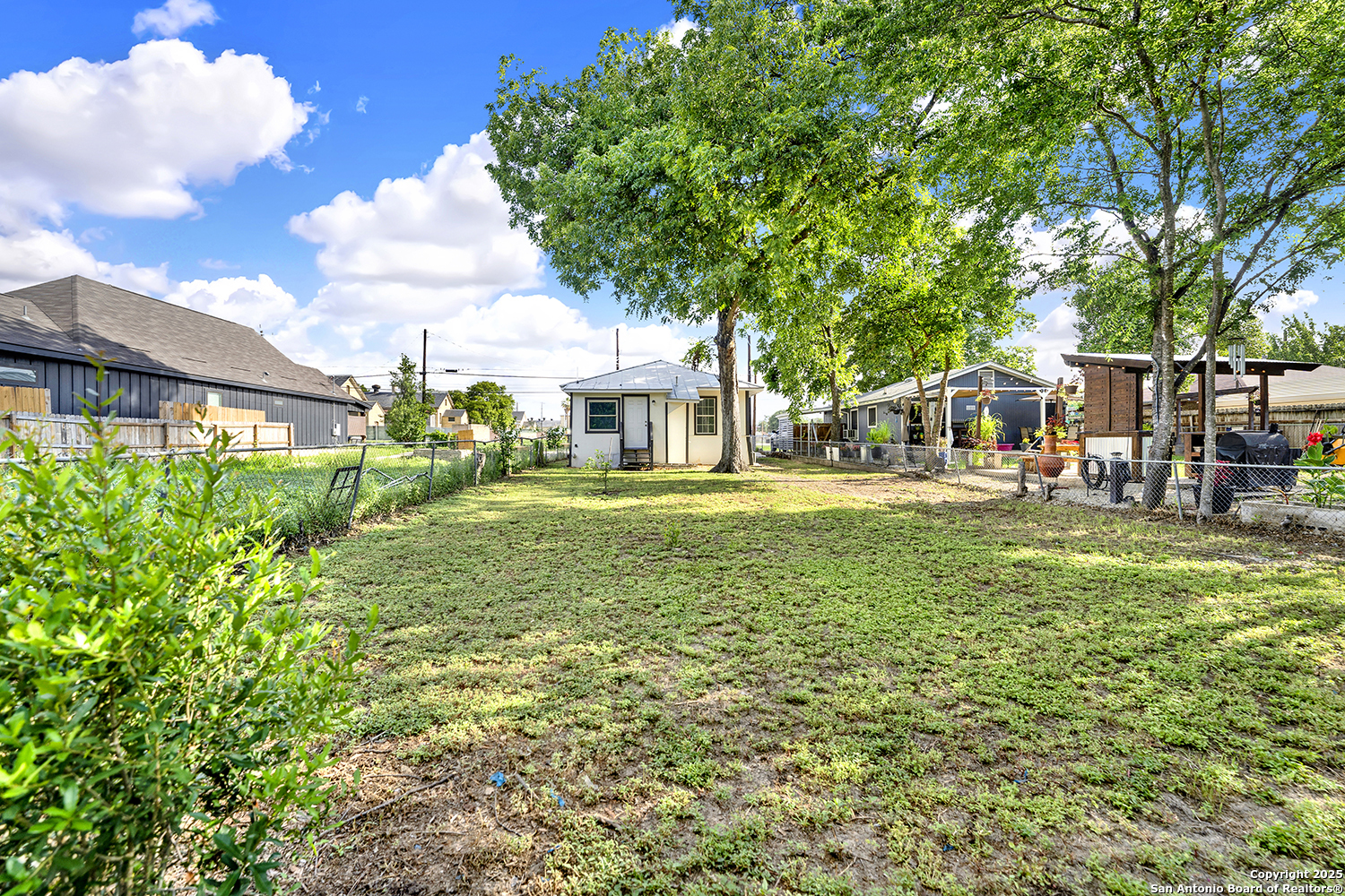 1426 E Carson Street San Antonio TX 78208