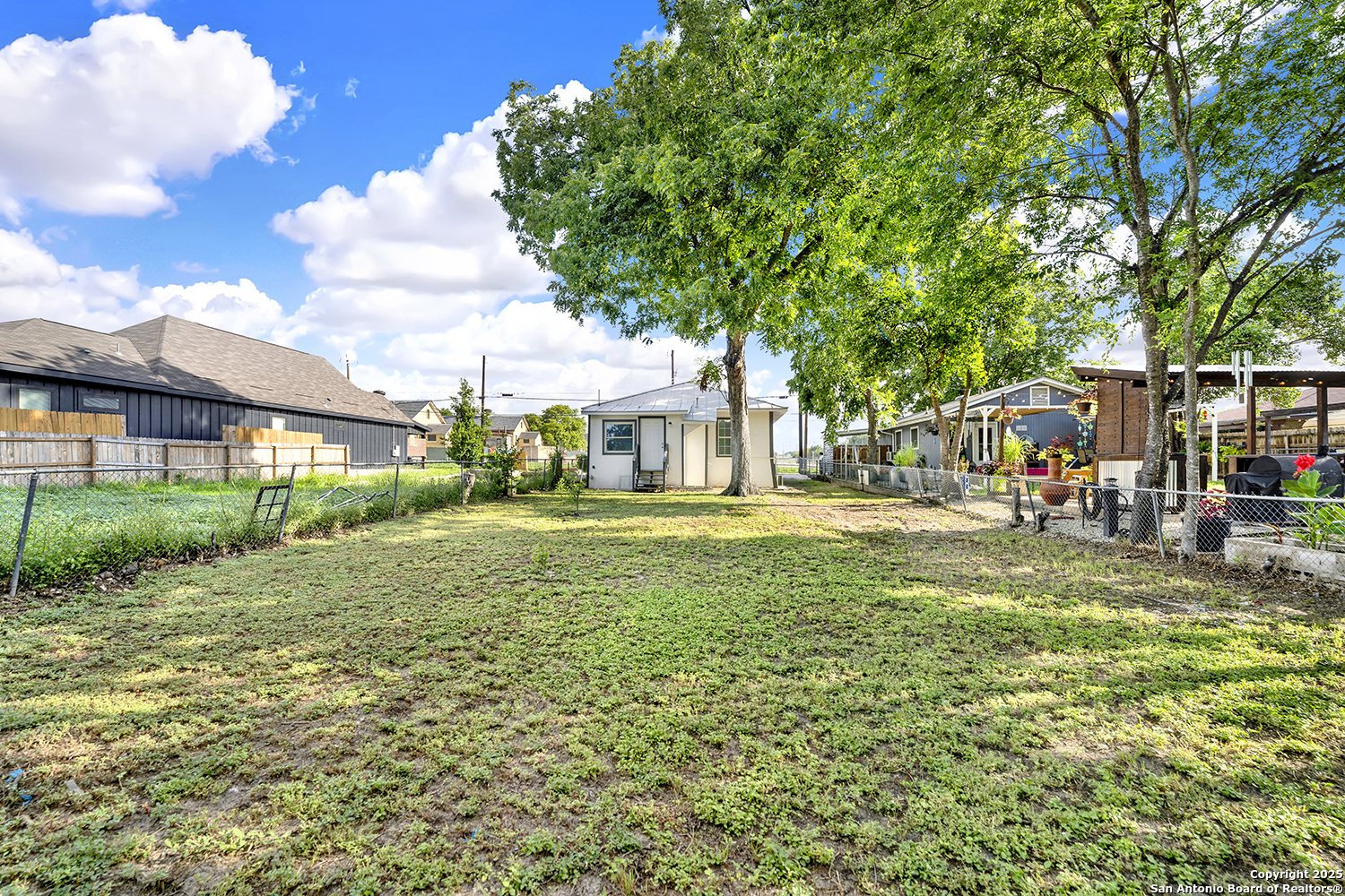 1426 E Carson Street San Antonio TX 78208