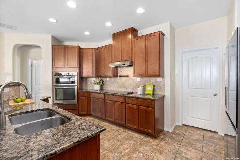 5741 Bill Hass Schertz TX 78108