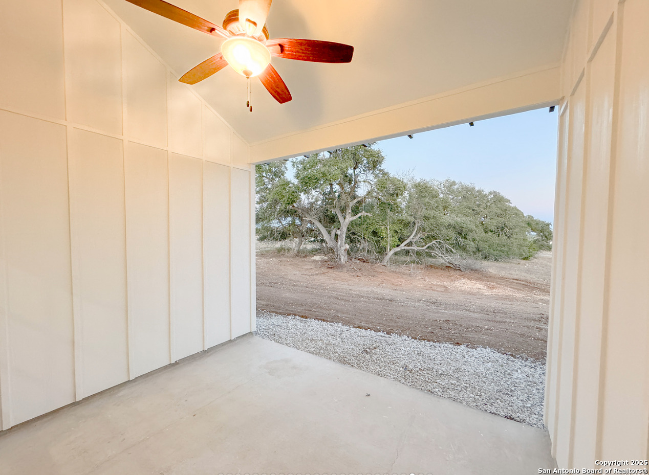 107 S Lon Price Blanco TX 78606