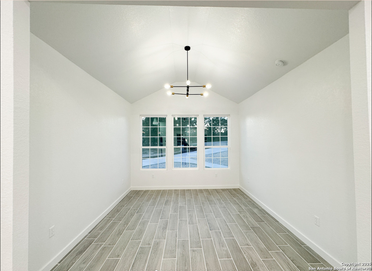 107 S Lon Price Blanco TX 78606