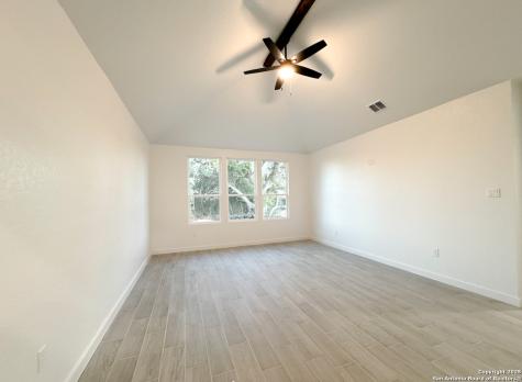107 S Lon Price Blanco TX 78606
