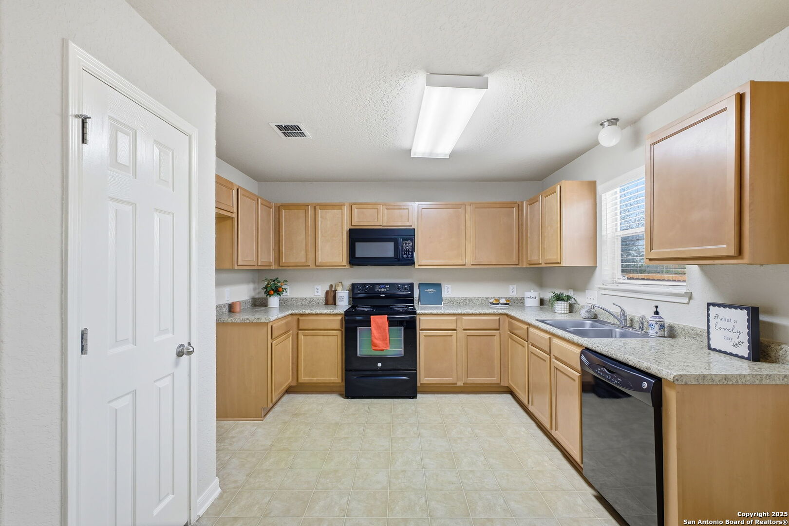9347 Ingleton San Antonio TX 78245