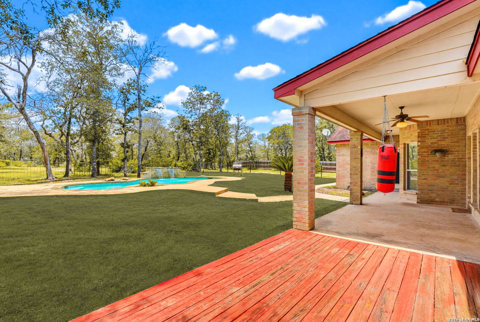 1220 Country View Dr., La Vernia TX 78121