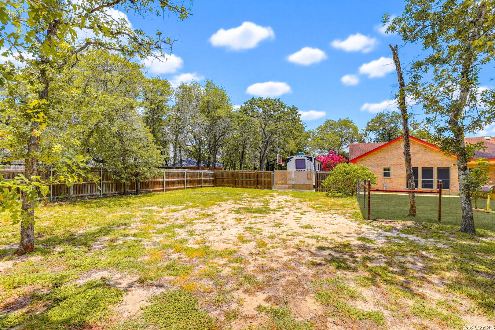1220 Country View Dr., La Vernia TX 78121