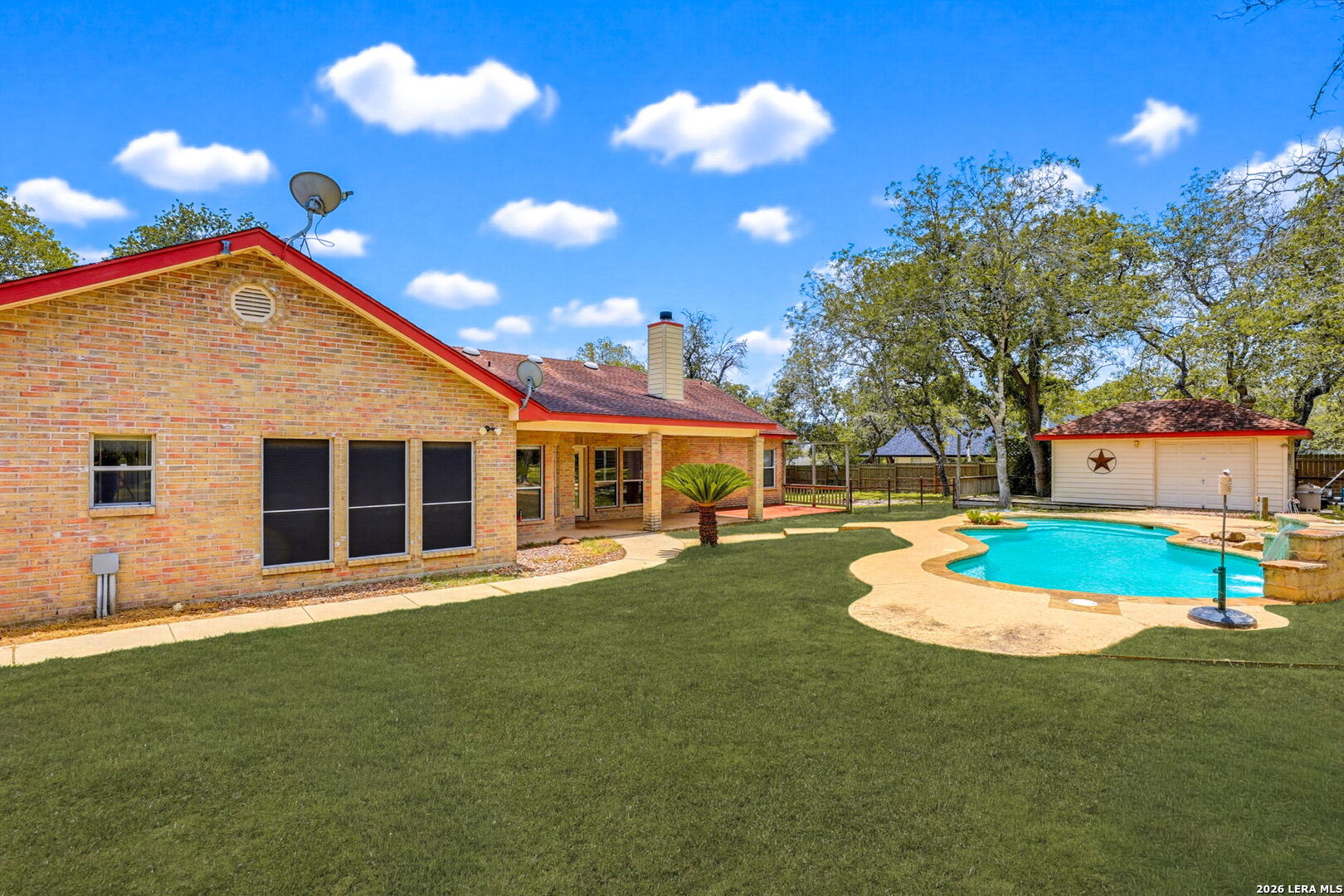 1220 Country View Dr., La Vernia TX 78121