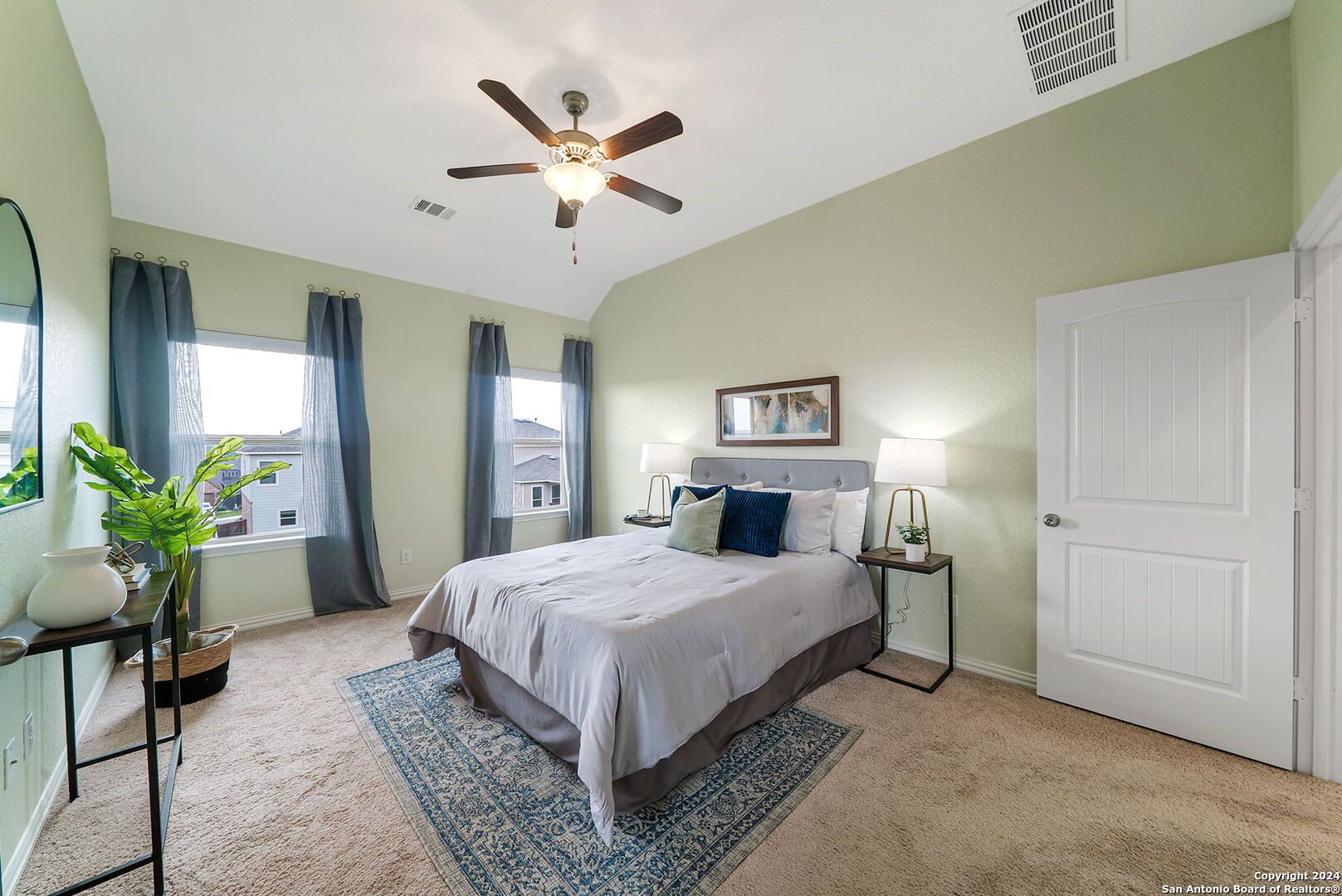 2523 Golden Rain San Antonio TX 78245