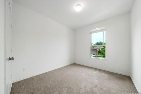 2523 Golden Rain San Antonio TX 78245