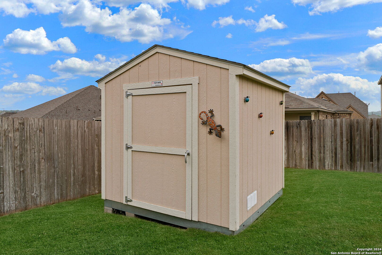 2523 Golden Rain San Antonio TX 78245