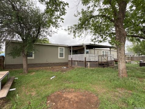 803 SE Railroad Street Other TX 76933