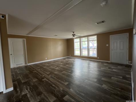 803 SE Railroad Street Other TX 76933