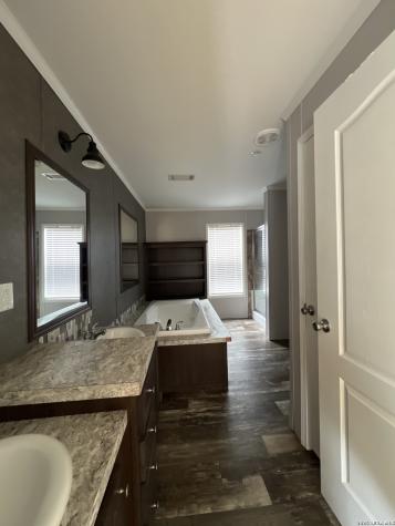 803 SE Railroad Street Other TX 76933