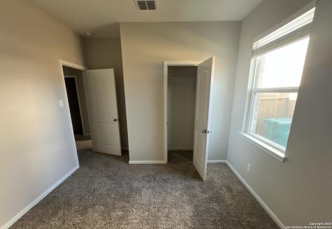 9311 Bennett Forest Converse TX 78109