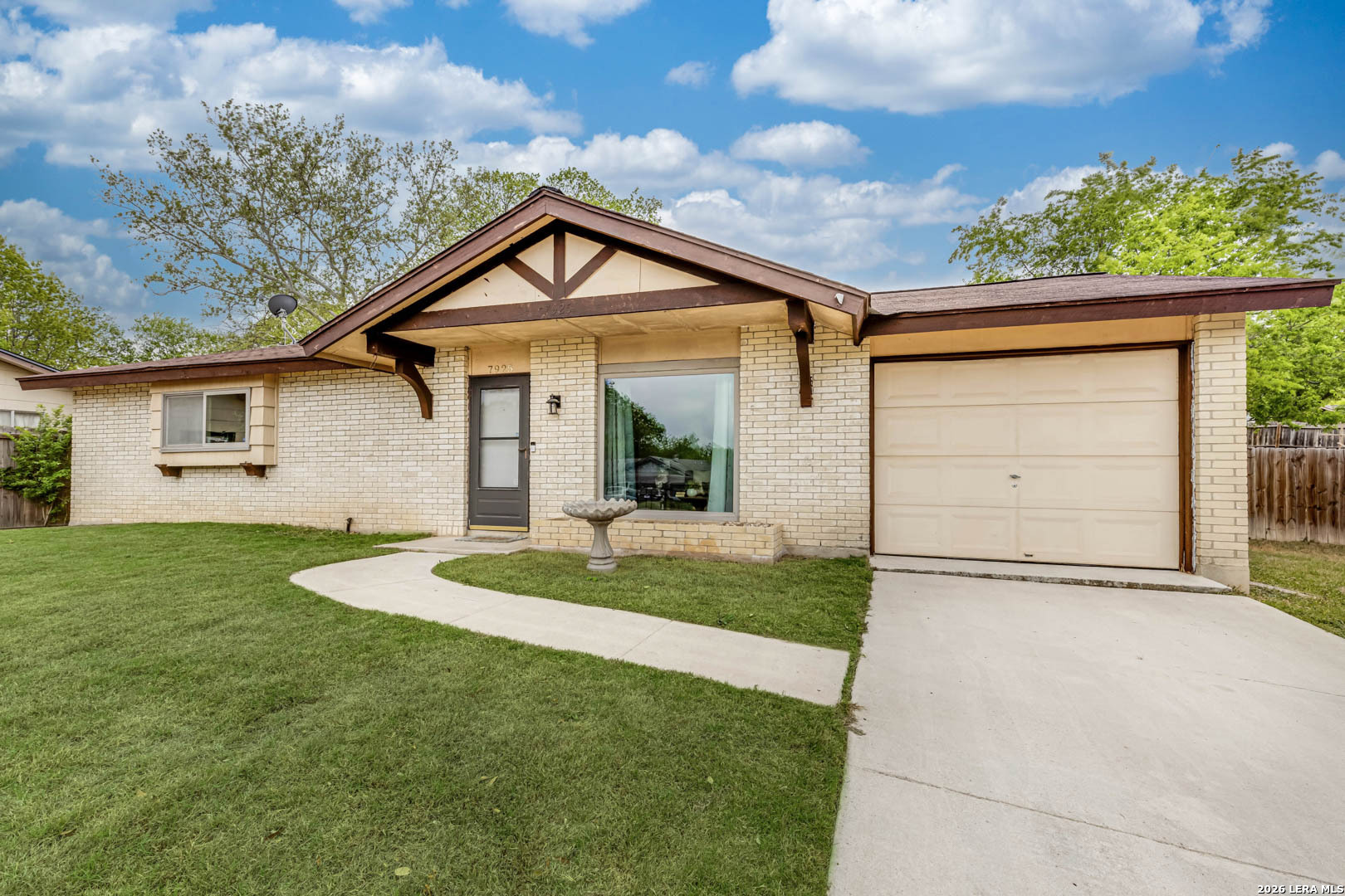 7925 Dry Canyon Trail Live Oak TX 78233