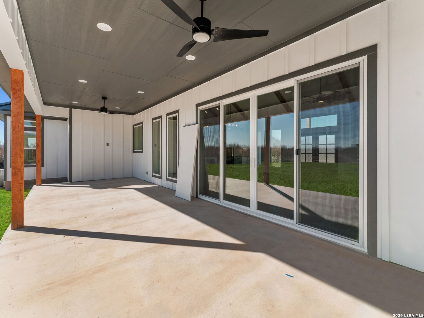 465 W Wetz Road Marion TX 78124