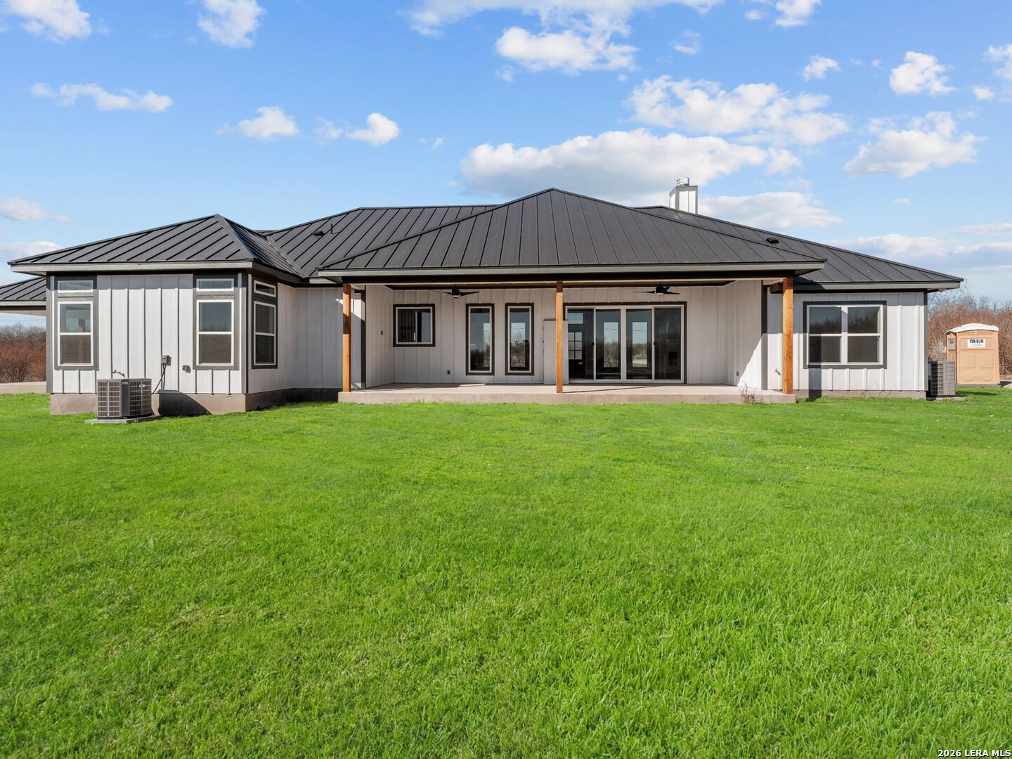 465 W Wetz Road Marion TX 78124