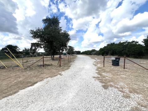 140 Teague Road Kerrville TX 78028