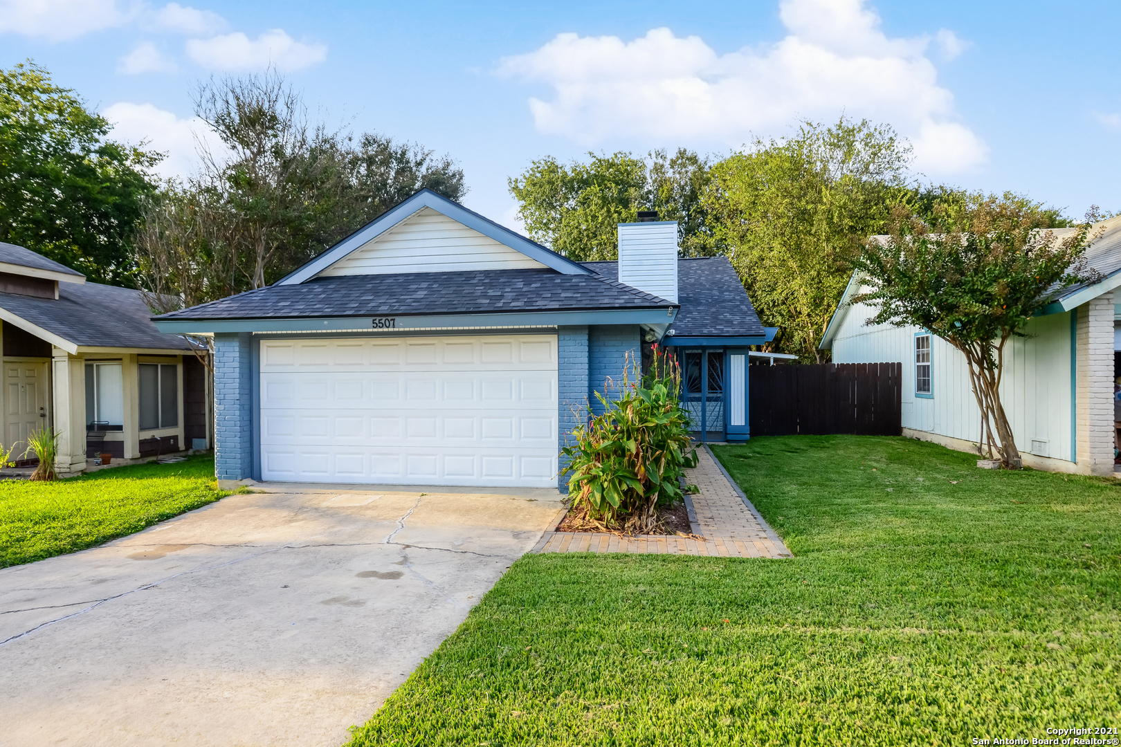 5507 Dashing Creek Street San Antonio TX 78247