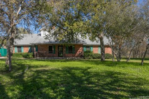 643 Deerwood Lane Marion TX 78124