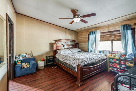 470 Country Acres Seguin TX 78155