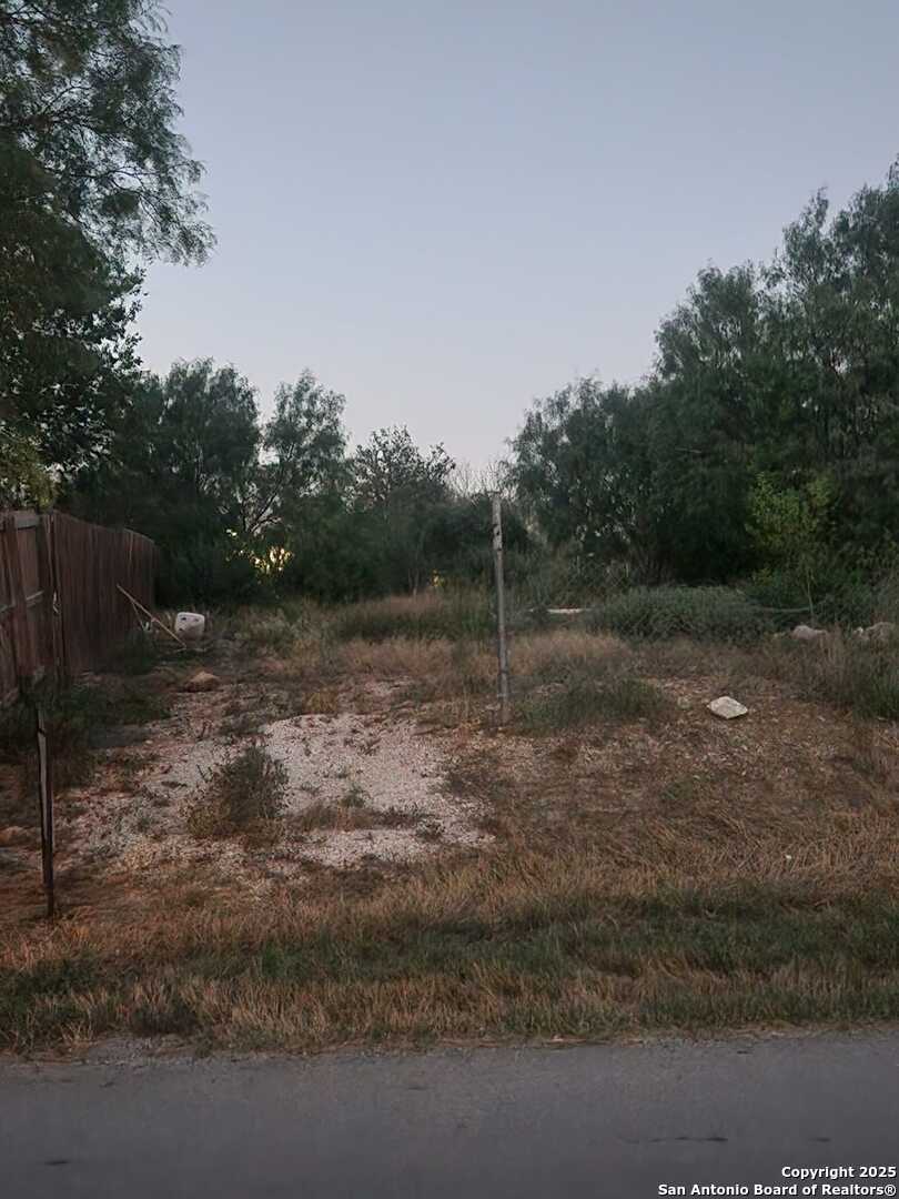 6834 Calle Briseno San Antonio TX 78252