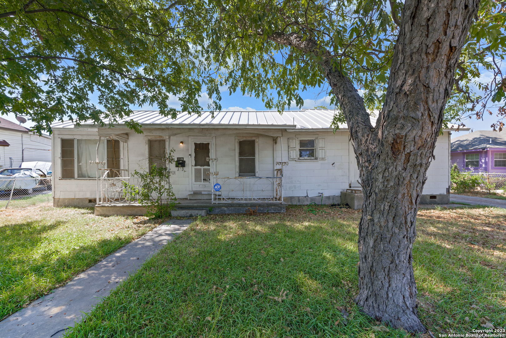 1126 W Lullwood Avenue San Antonio TX 78201
