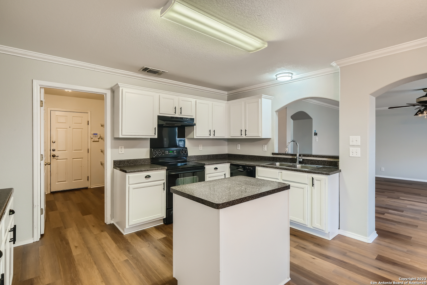 13107 Camino Carlos San Antonio TX 78233