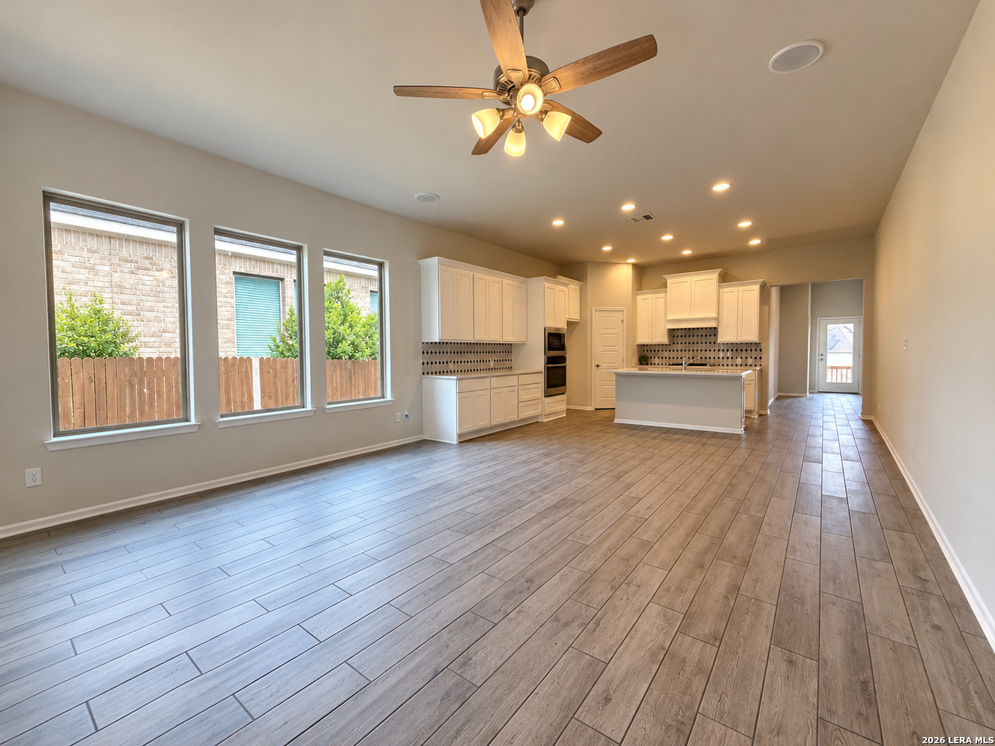 2810 High Castle San Antonio TX 78245