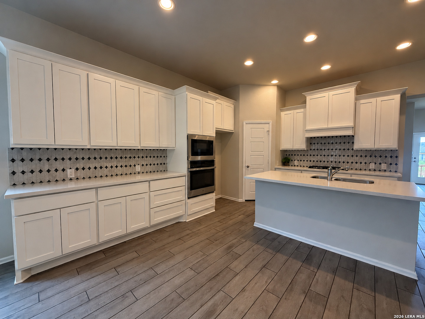 2810 High Castle San Antonio TX 78245
