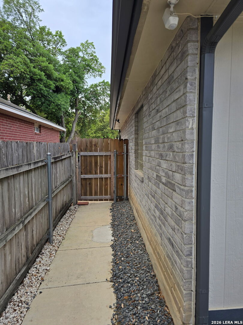 9218 Shadow Creek Lane Converse TX 78109