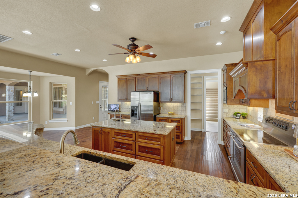 7607 Sky Loop San Antonio TX 78266