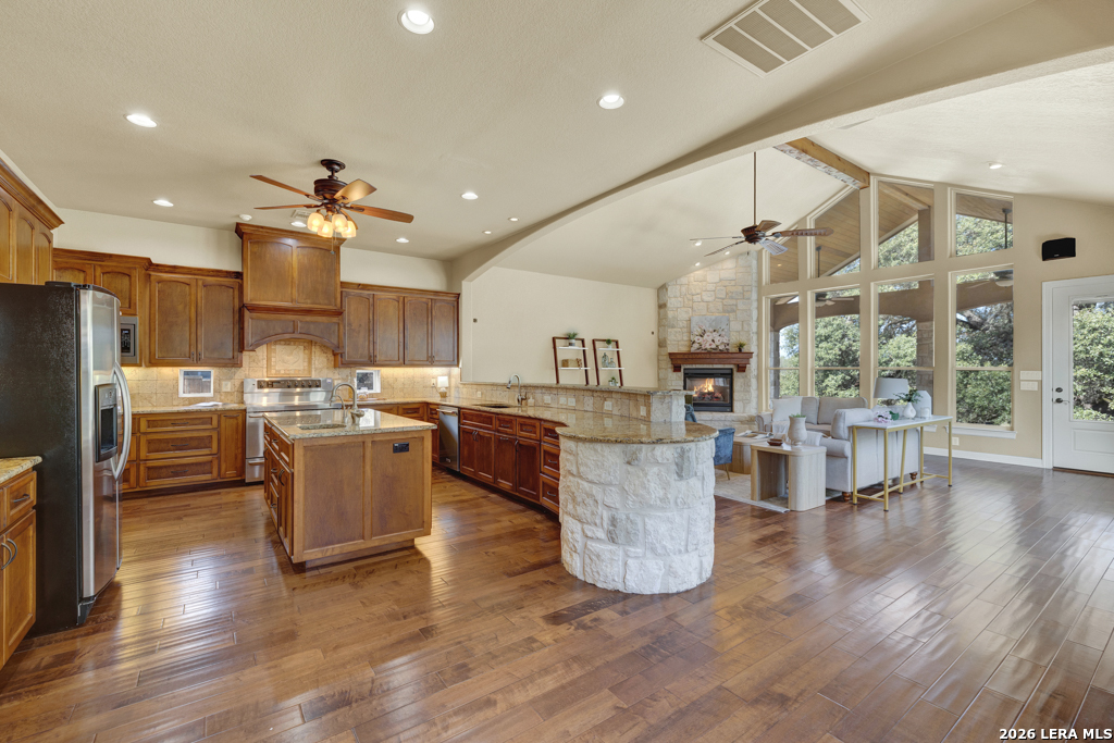 7607 Sky Loop San Antonio TX 78266