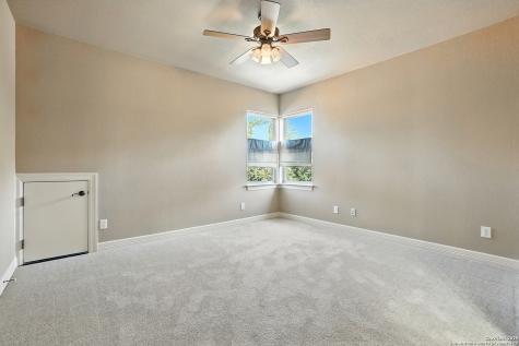 7607 Sky Loop San Antonio TX 78266