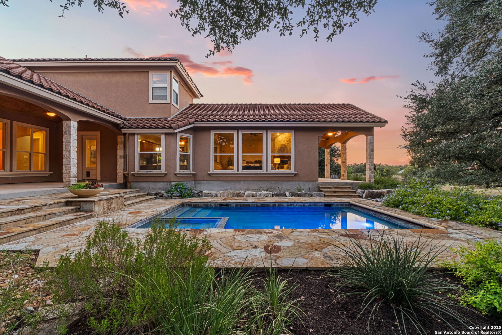 7607 Sky Loop San Antonio TX 78266