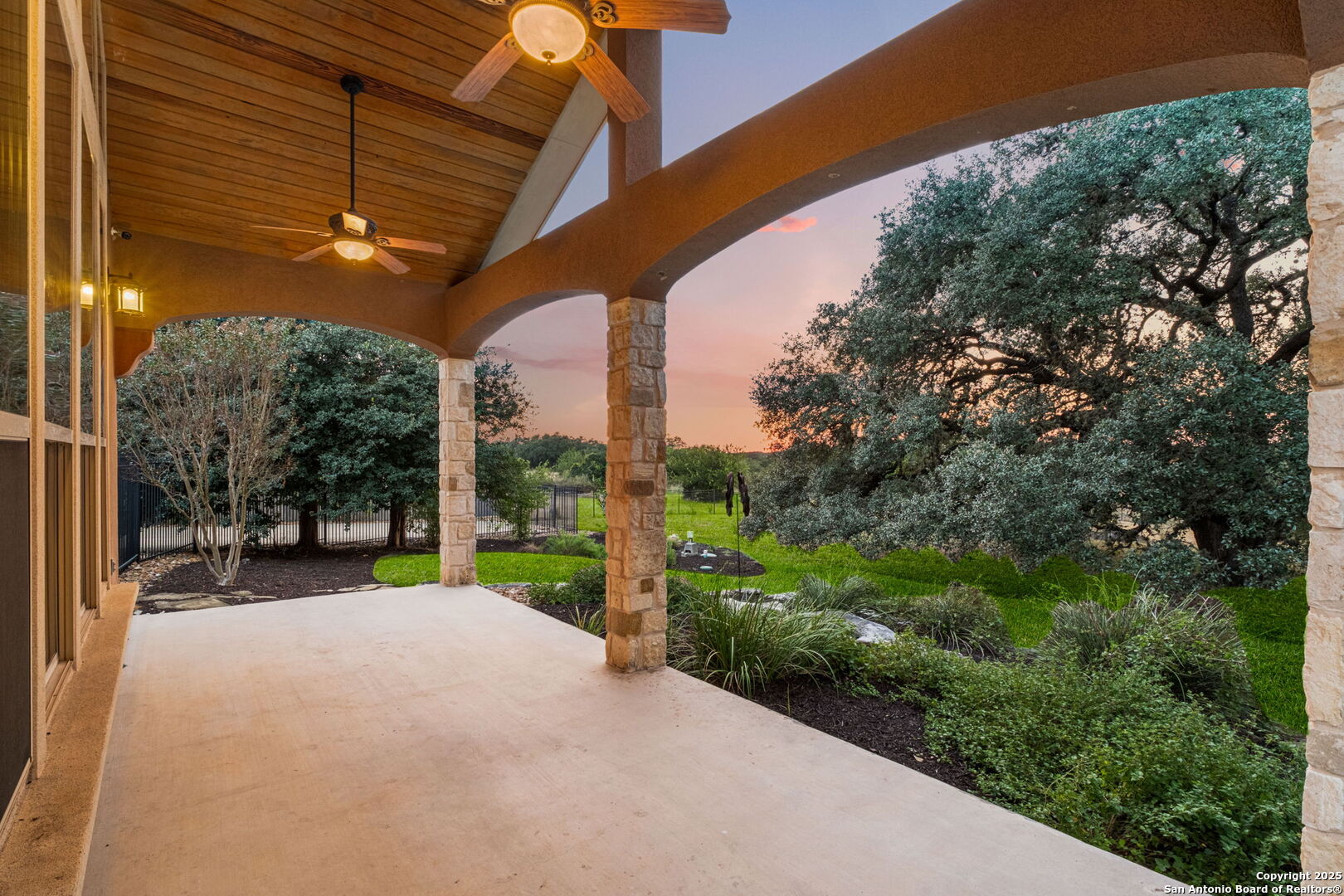 7607 Sky Loop San Antonio TX 78266