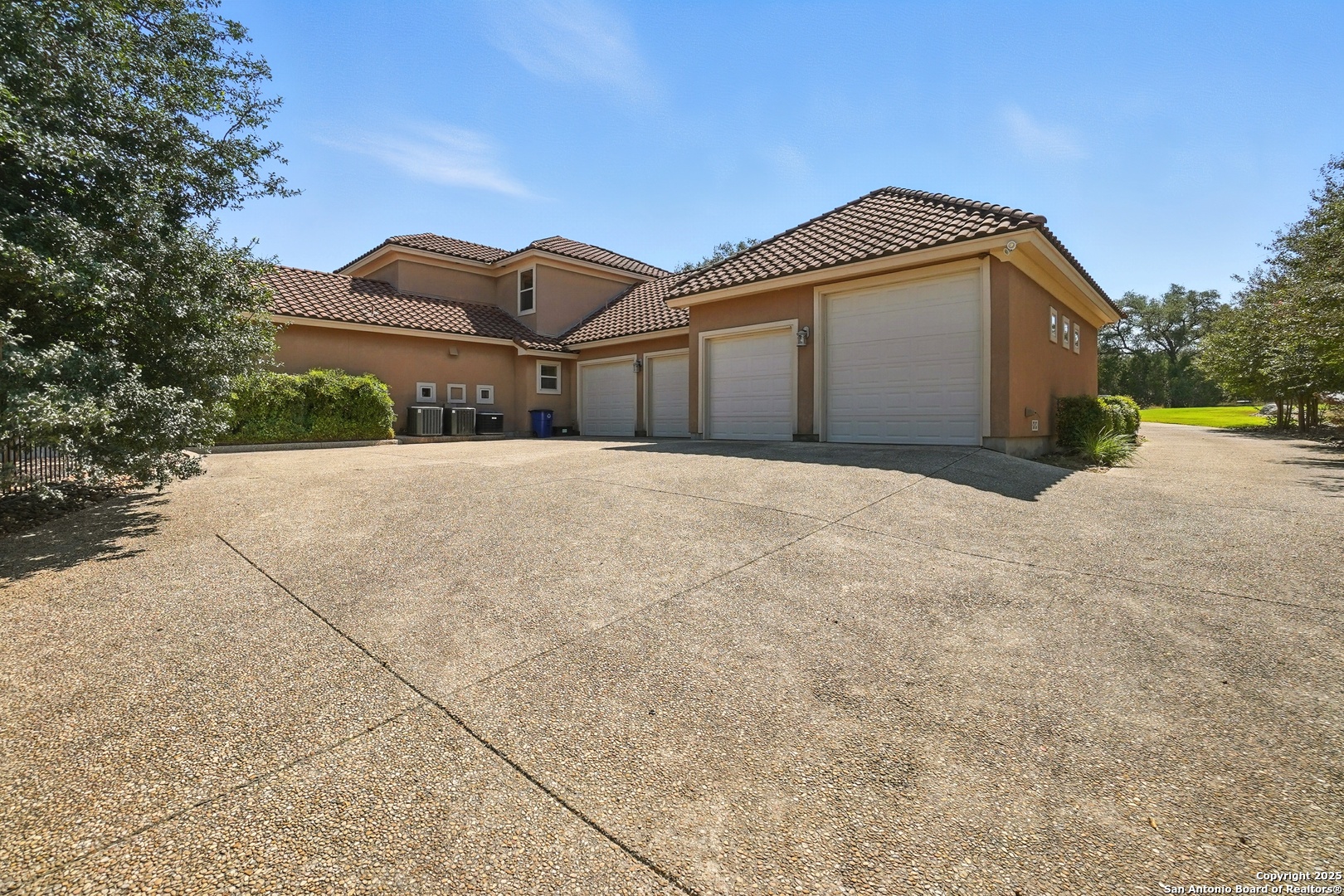 7607 Sky Loop San Antonio TX 78266