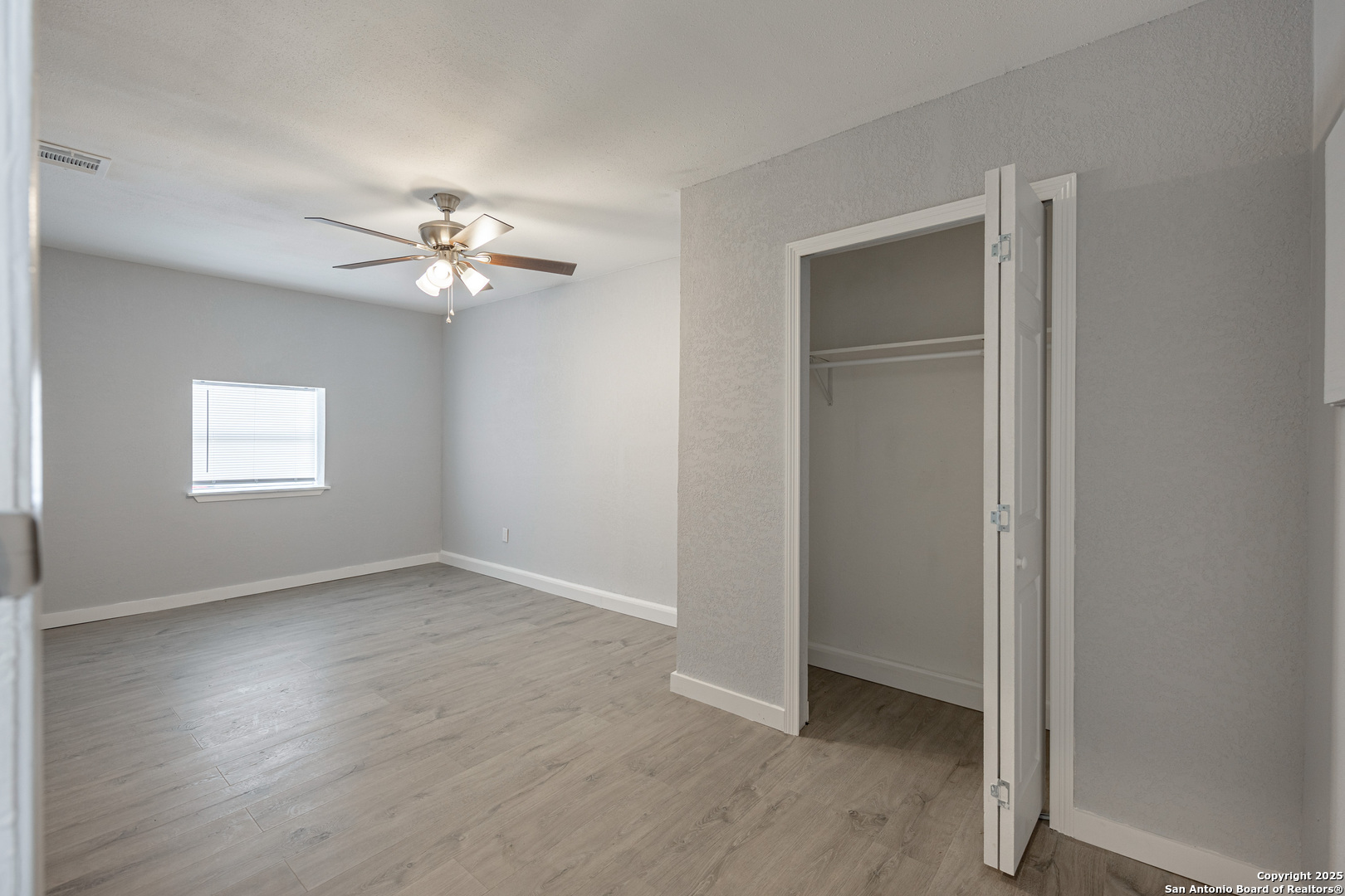 4114 Dakota Sun San Antonio TX 78244
