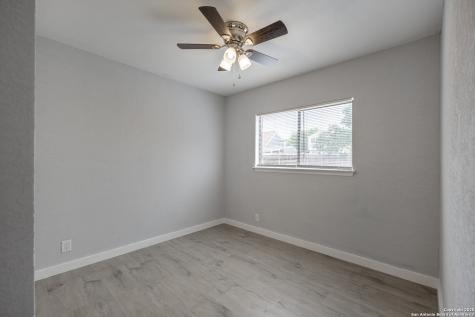 4114 Dakota Sun San Antonio TX 78244