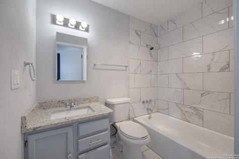 4114 Dakota Sun San Antonio TX 78244
