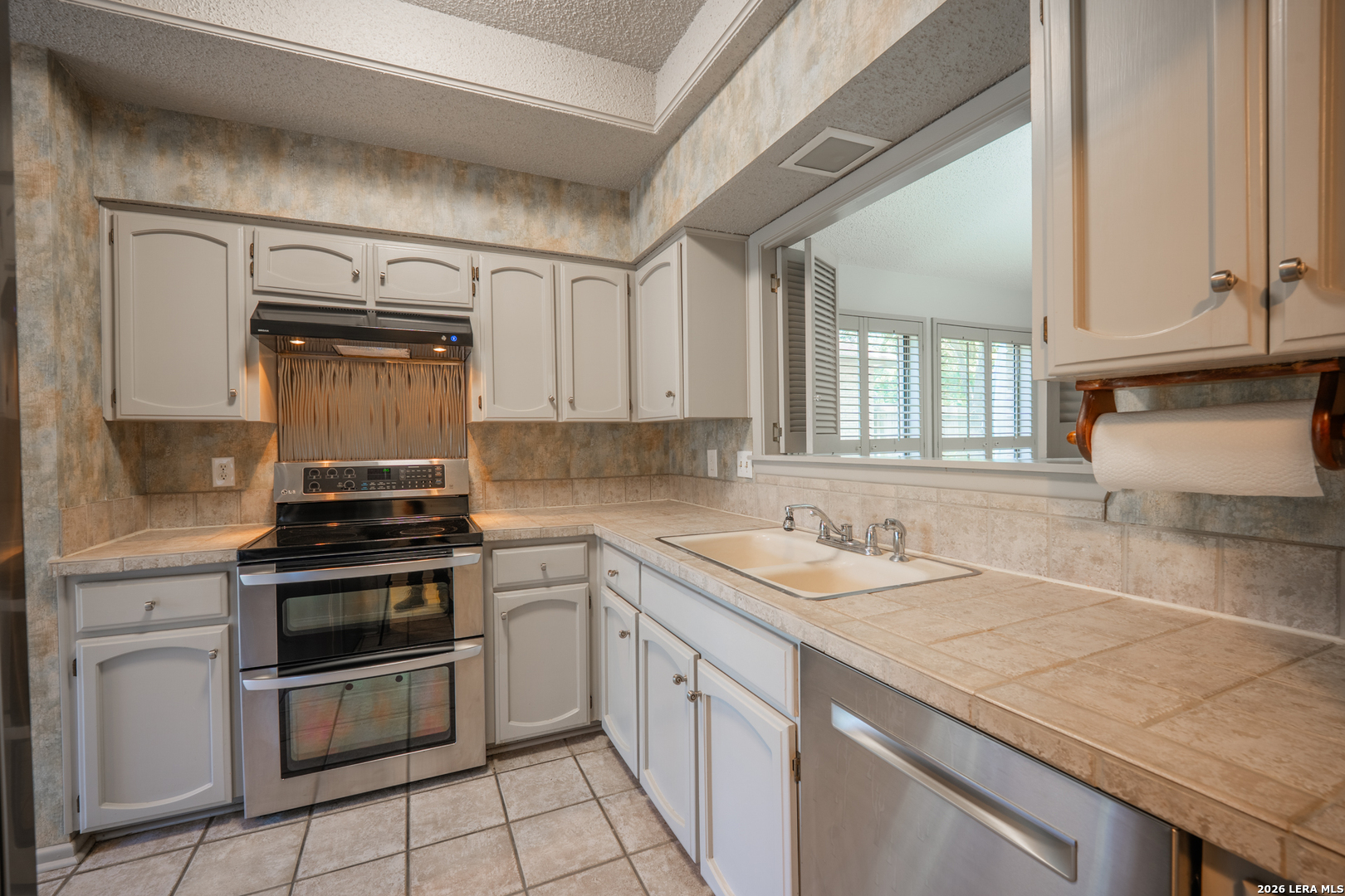 1010 E Bitters Road San Antonio TX 78216