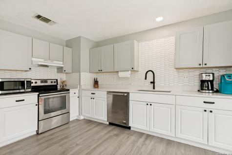 6703 Country Breeze San Antonio TX 78240