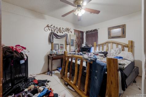 5030 Creekmoor San Antonio TX 78220