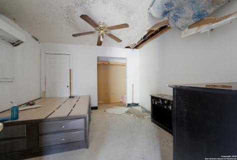 5030 Creekmoor San Antonio TX 78220